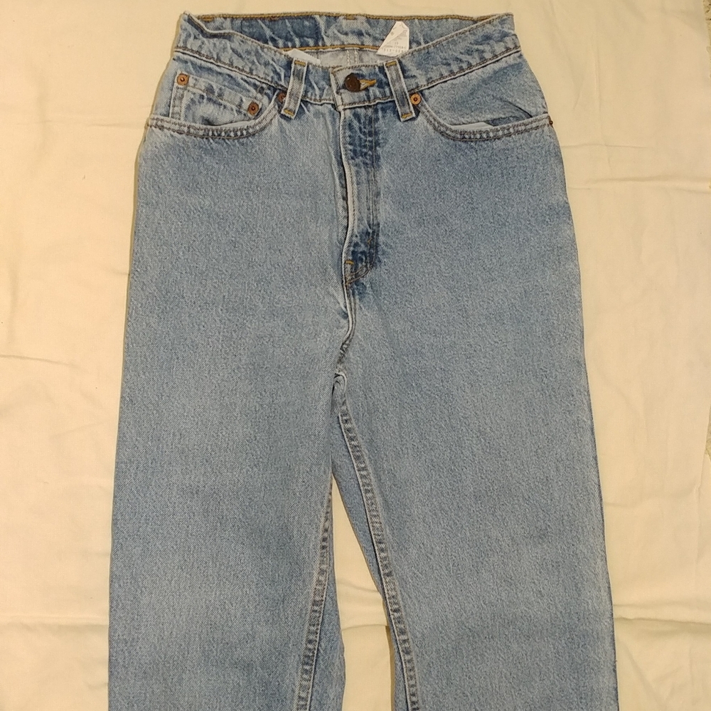 Reserved Vintage 512 Levi's Slim Fit Tapered Leg